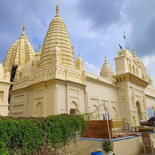 <b>Madhya Pradesh Tours</b><br>
Khajuraho temples, Bandhavgarh tigers, Sanchi Stupa & heritage cities.