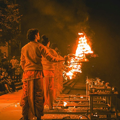 <b>Uttarakhand Tours</b><br>
Rishikesh yoga, Char Dham pilgrimage, Nainital lakes & Valley of Flowers.